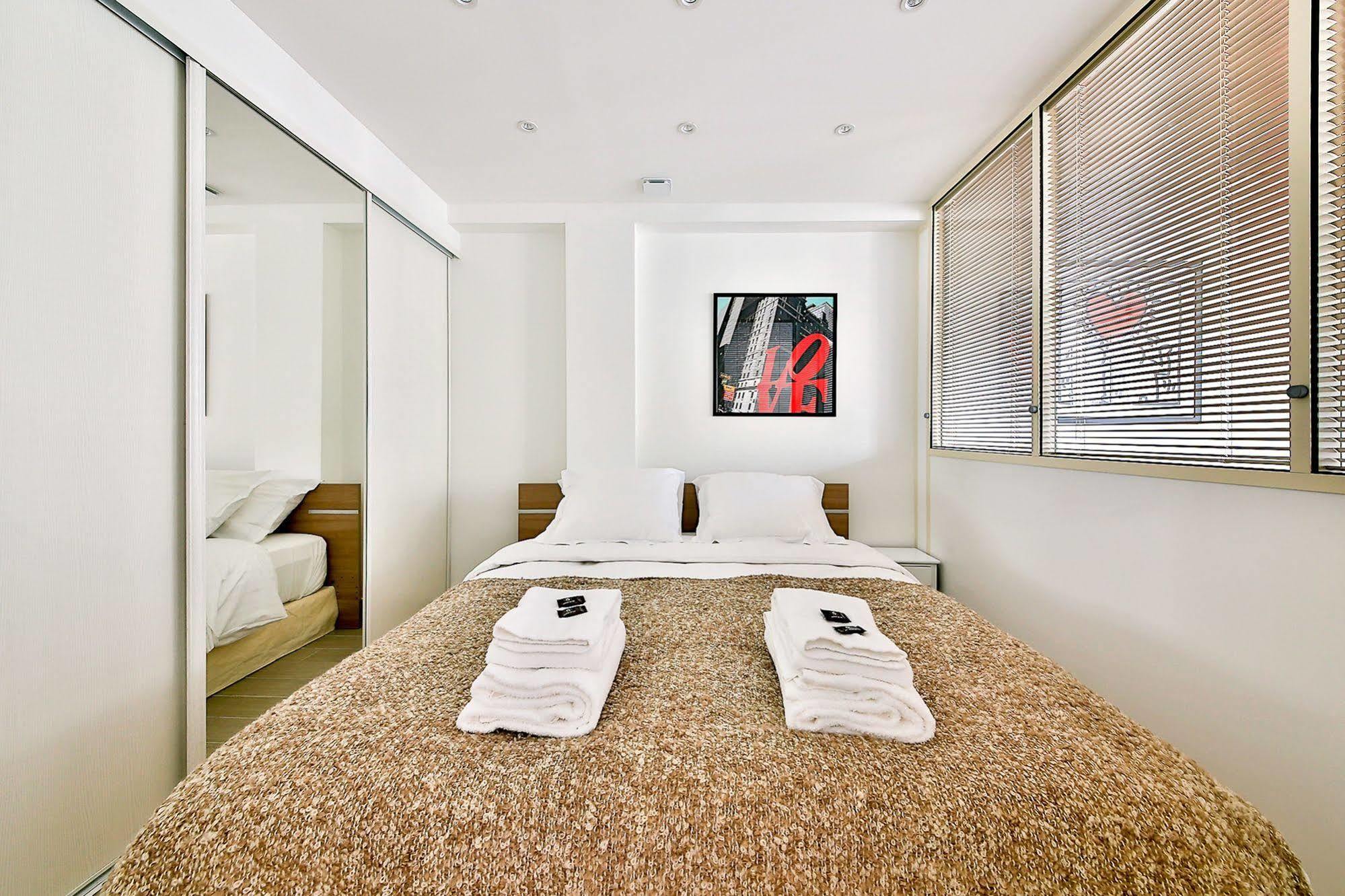 Livinparis - Luxury 2 Bedrooms Grands-Boulevards I Exterior photo