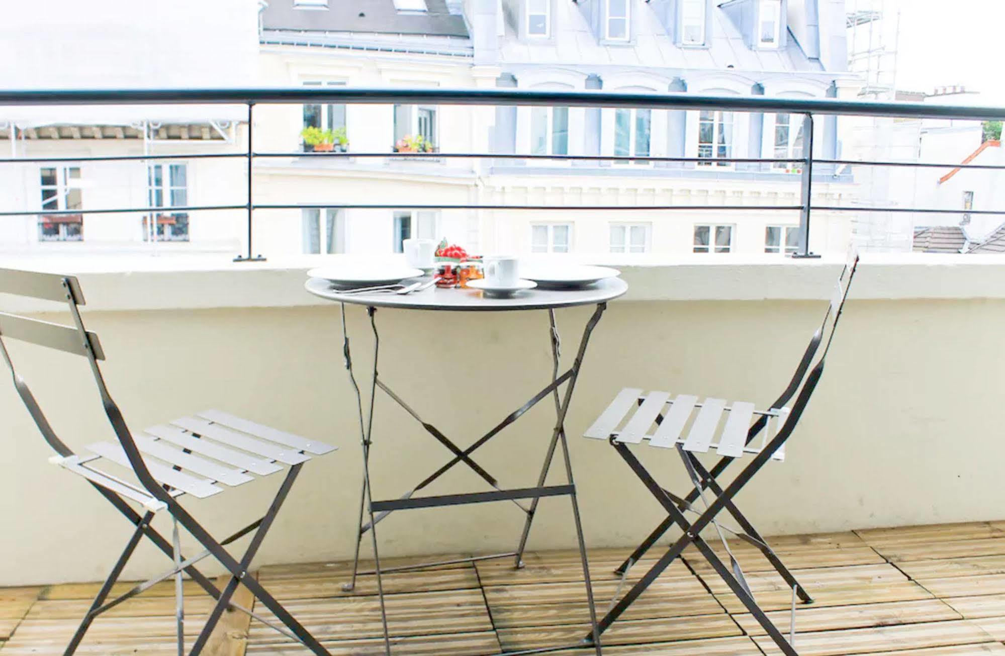 Livinparis - Luxury 2 Bedrooms Grands-Boulevards I Exterior photo